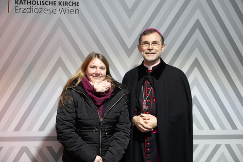 Gratulationsschlange / Erzdiözese Wien/ Schönlaub, Stephan Schönlaub