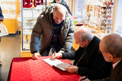 Signierstunde / Erzdiözese Wien/ Schönlaub, Stephan Schönlaub