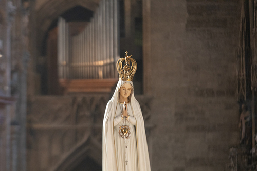 Marienstatue im Stephansdom