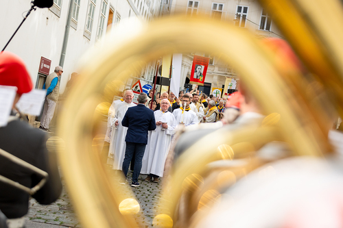 400 Mesnerinnen und Mesner bei österreichweiter Wallfahrt / Erzdiözese Wien/Schönlaub, Stephan Schönlaub 400 Mesnerinnen und Mesner bei österreichweiter Wallfahrt